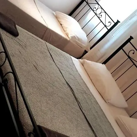Castello 2 아파트